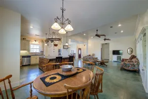 Valley View, TX 76272