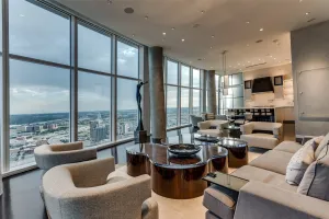 Dallas, TX 75201