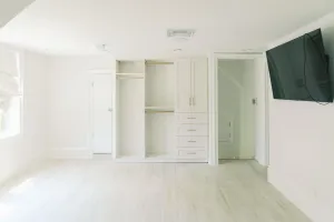 Highland Park, TX 75205