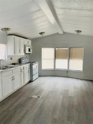 Newark, TX 76071
