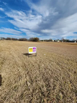 Tioga, TX 76271
