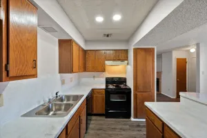 Euless, TX 76039