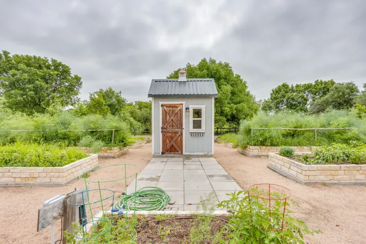 Hudson Oaks, TX 76087