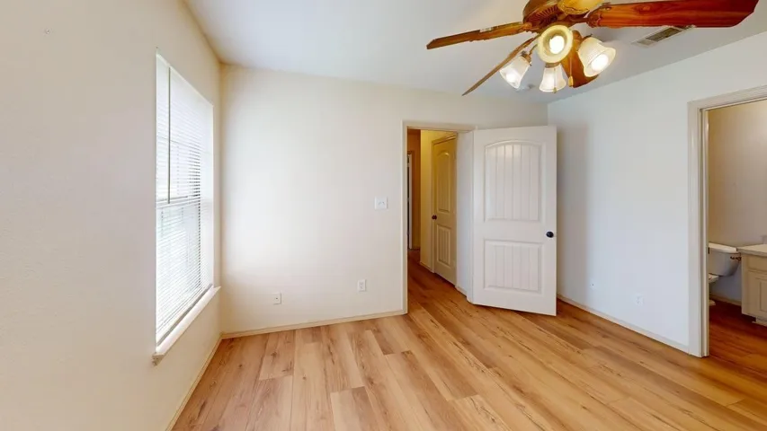 Denton, TX 76201
