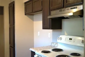 Arlington, TX 76015