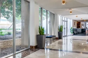 Dallas, TX 75225