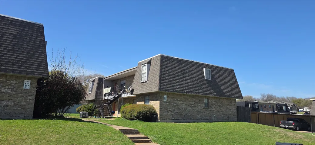 Benbrook, TX 76126