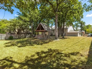 Euless, TX 76039