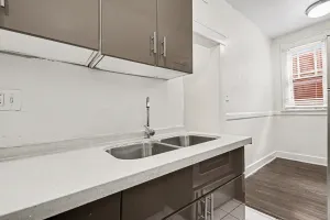 Dallas, TX 75204