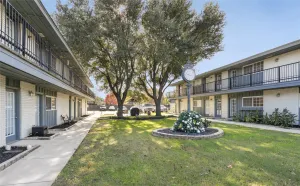 Grapevine, TX 76051