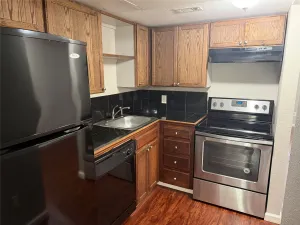 Burleson, TX 76028