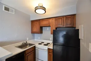 Arlington, TX 76006