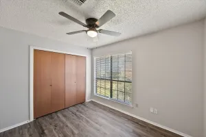 Euless, TX 76039