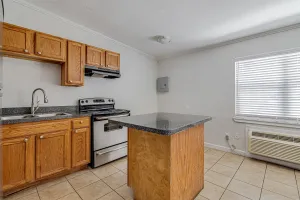 Arlington, TX 76010