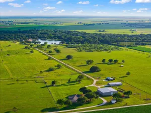 Wallis, TX 77485