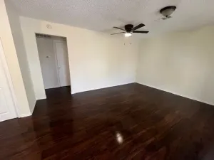 Dallas, TX 75217