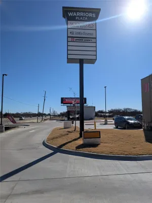 Bonham, TX 75418