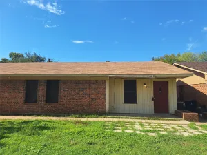 Everman, TX 76140