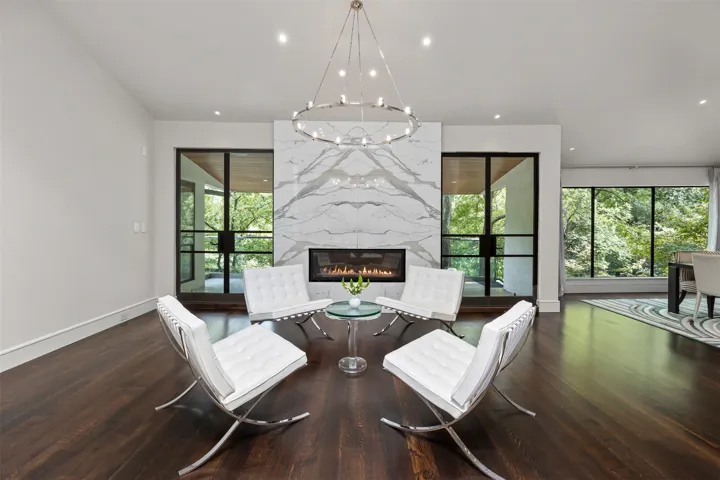 Westover Hills, TX 76107