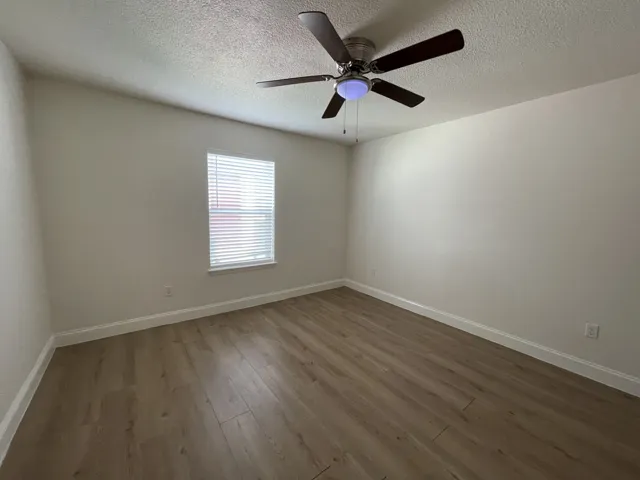 Arlington, TX 76010