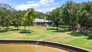 Eustace, TX 75124