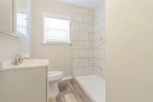 River Oaks, TX 76114