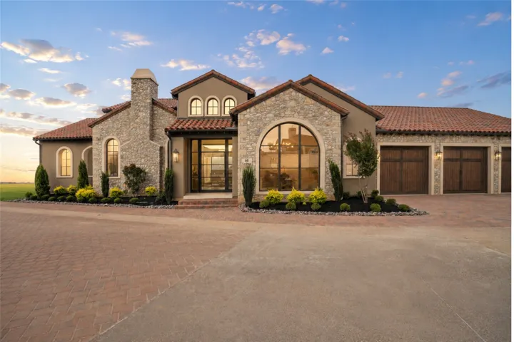 Westlake, TX 76262