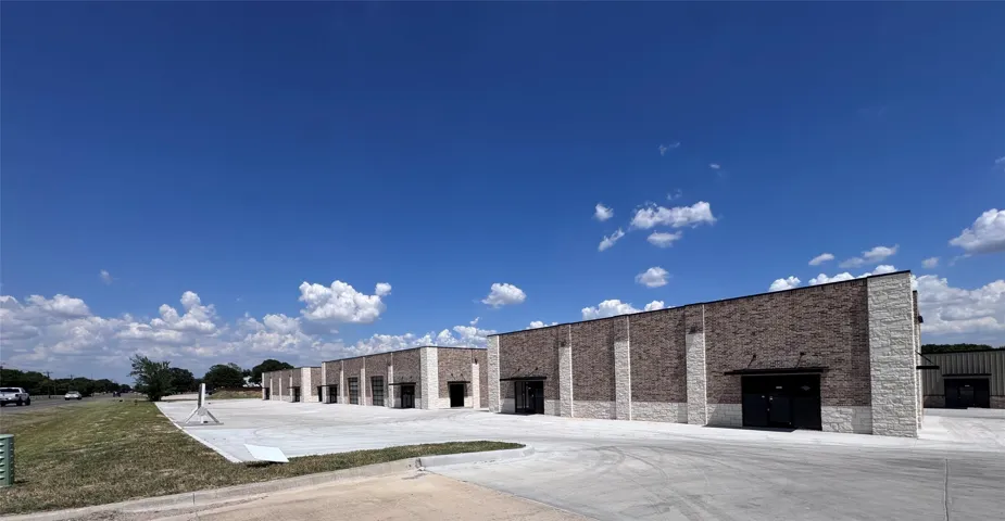 Azle, TX 76020