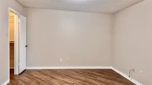 Arlington, TX 76012