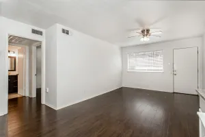 Dallas, TX 75214