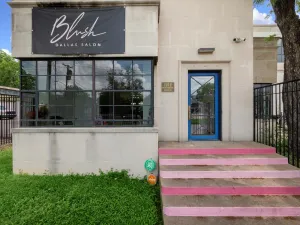 Dallas, TX 75207