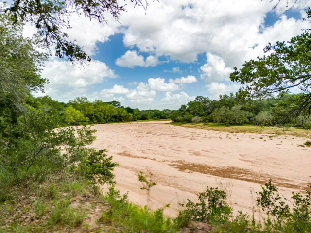 Eagle Lake, TX 77434