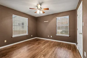 Pottsboro, TX 75076