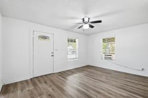 Bonham, TX 75418