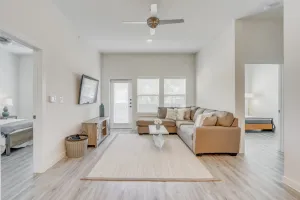 Fort Worth, TX 76107
