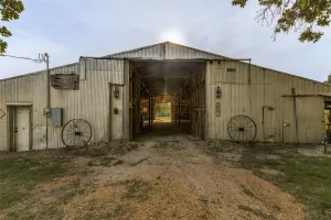 Windom, TX 75492