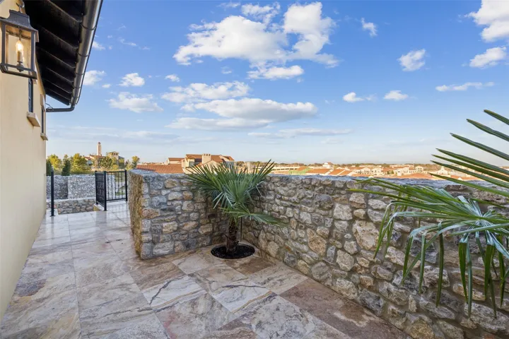 Westlake, TX 76262