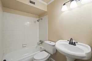 Fort Worth, TX 76112