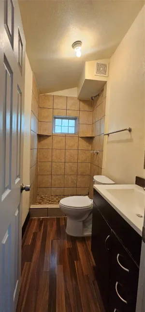 Dallas, TX 75208