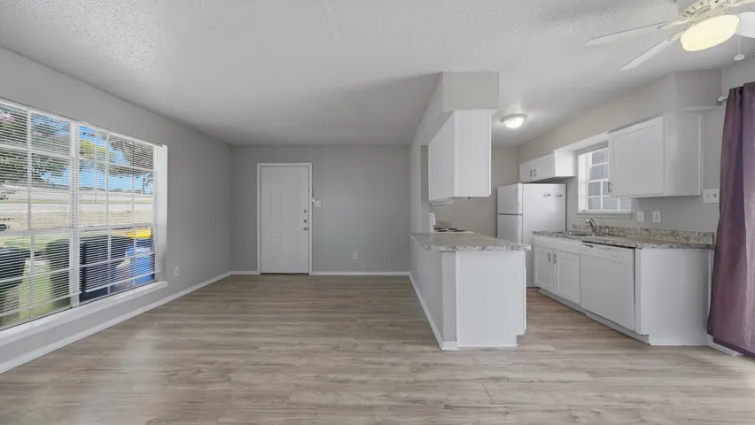 White Settlement, TX 76108