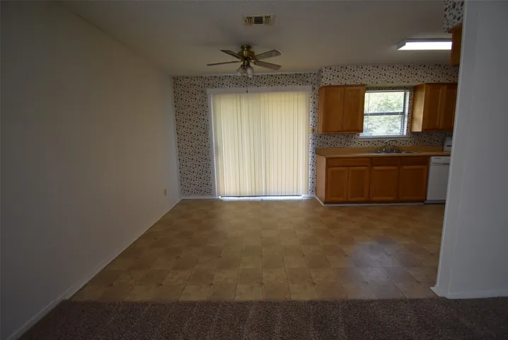 Collinsville, TX 76233