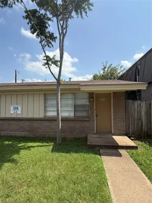 Arlington, TX 76010