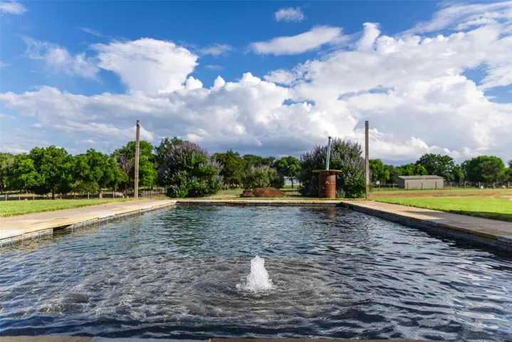 Alvarado, TX 76009