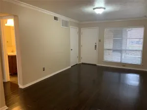 Dallas, TX 75219