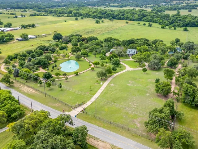 Hudson Oaks, TX 76087