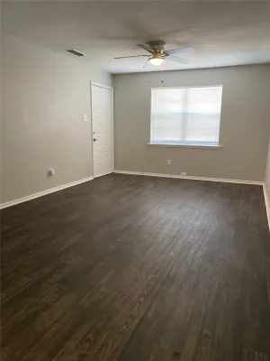 Cleburne, TX 76033