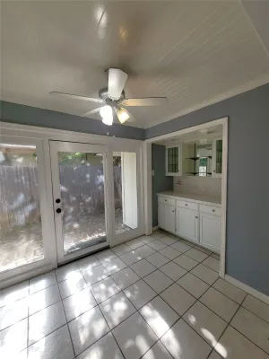 Grand Prairie, TX 75052