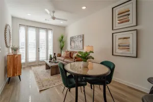 Dallas, TX 75208