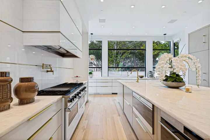 Highland Park, TX 75205
