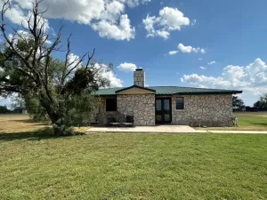 Sonora, TX 76950
